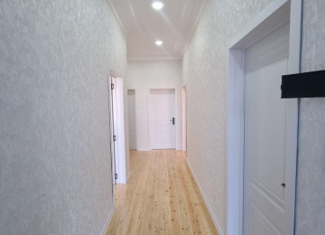 Zabrat Mehemmedli yoli şeher yoluna yaxin 2 sotda 130kvm.4