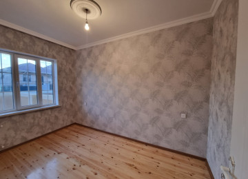 Zabratdan Mehemedliye geden yolda əsas şəhər yolundan 200