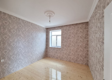 Zabrat qesebesinde marsurut yoluna cox yaxin yerde 2 sotda