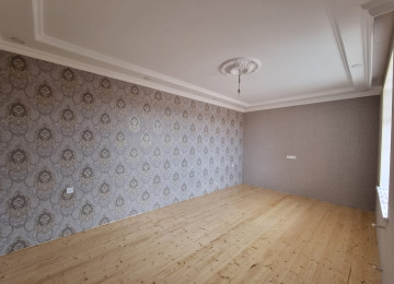 Zabrat qesebesinde marsurut yoluna cox yaxin yerde 2 sotda