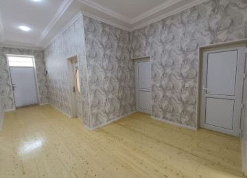 Satılır 3 otaqlı tam təmirli kupçalı həyət evi . Ərazı