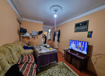 Zabrat qesebesinde mekteb,bağça,marşurut yolunda 2