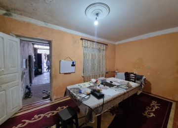 Zabrat qesebesinde mekteb,bağça,marşurut yolunda 2