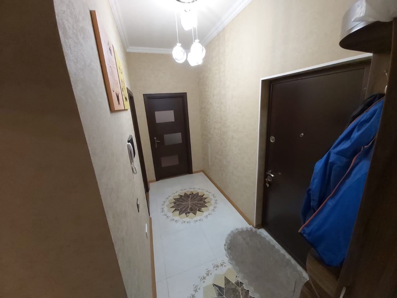 Xırdalanda Kristal Abşeron-2 yaşayış kompleksində 15/15ində