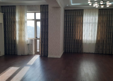 Yasamal rayonu, Milli Məclisin arxası, Oxford