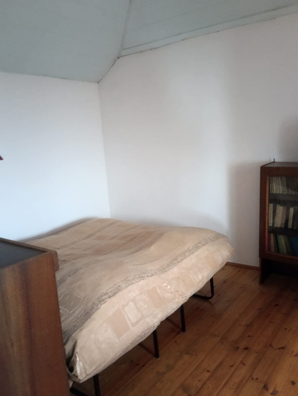 heyet evi Ramani sovxoz 5 sotda 5 otaqli,Mansardli 220 kvm.6 das