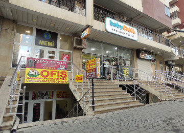 Təcili 1 otaqlı mənzil satılır . Qara Qarayev metrosunun