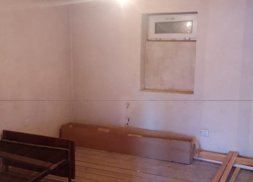 Ramani gulculuk 1,3 sotda 2 mertebeli 6 otaqli 150 kvm.