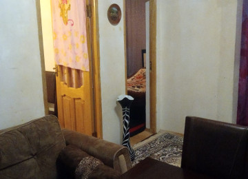 Ramani gulculuk 1 sotda 3 otaqli 100 kvm.5 das kursulu tek