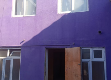 Ramani gulculuk 1,3 sotda 2 mertebeli 6 otaqli 150 kvm.