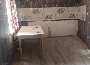 Ramani gulculuk 1,3 sotda 2 mertebeli 6 otaqli 150 kvm.