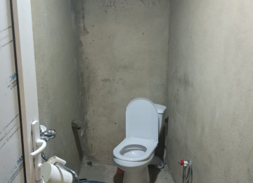 Ramani gulculuk 1 sotda 3 otaqli 100 kvm.5 das kursulu tek