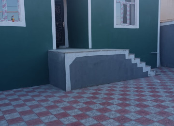 Ramani sovxoz 2,2 sotda 4 otaqli 130 kvm.8 das kursulu qoşa