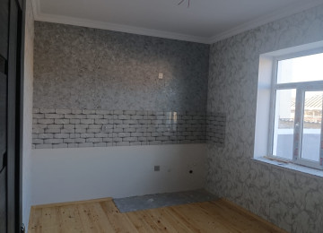 Ramani sovxoz 2,2 sotda 4 otaqli 130 kvm.8 das kursulu qoşa