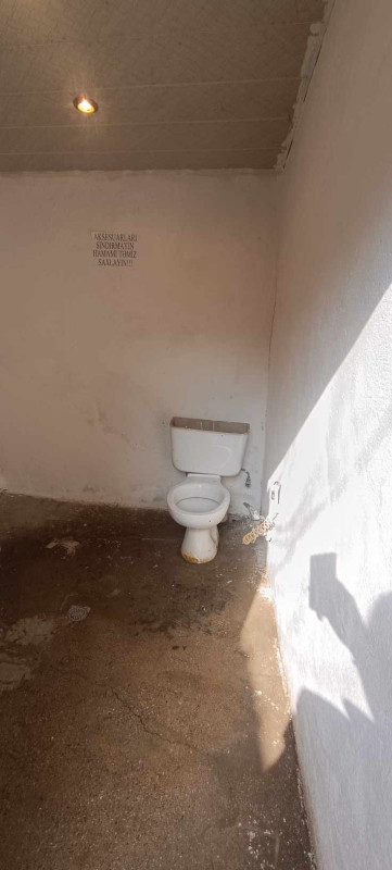 Sabuncu Qesebesi Mərkəzdə Həyət Evi 6 Otaq 200 kv Sabuncu Rayonu Sabuncu Qesebesi Mərkəzdə Vagzala Bazara