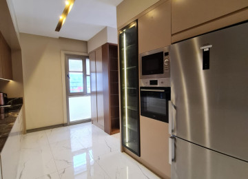 Professional dizayner, usta axtarışı, təmirdə istifadə