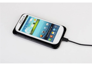 Bu Qi standart simsiz güc batareya ilə, messy kabellər