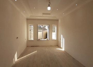 TƏCİLİ SATILIR!!! Binə Atçılıqda, arkadan 500 m kənarda yol