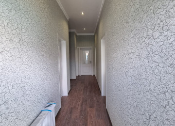 Maştaga ARAZ marketin yani 2 sotda 120 kvm.4 otaqli