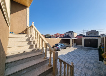 Zabrat Mehemmedli yolu 3 sotda 130 kvm.4 otaqli,alti