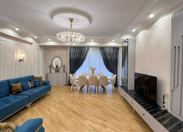 Nəsimi rayonu Vaqif prospektində Koala Parkın yanında 16