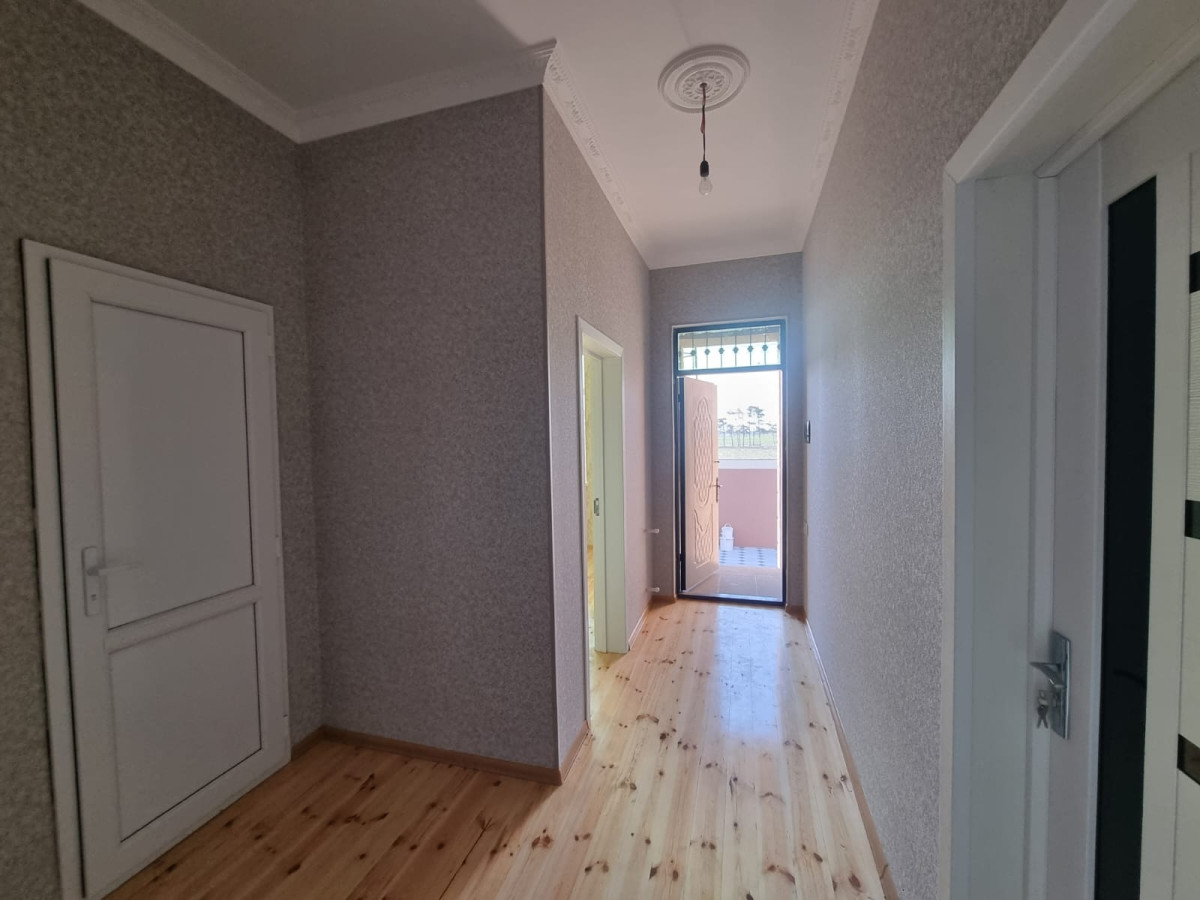 heyet evi Zabrat Mehemmedli yolu esas yoldan 200 metr arali qosa