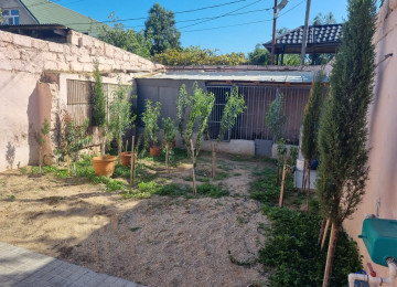 Buzovnada kend ici 3 sot da 120 kv da 4 otaq temirli heyet