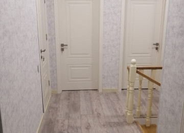 Villa 2sotda 4otaqlı.2mərtəbəli 3yataq,1zal,mətbəx,2əd