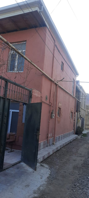 heyet evi satilir Abşeron rayonu Masazir qəsəbəsi 1 sotun icinde 6 otaqlı