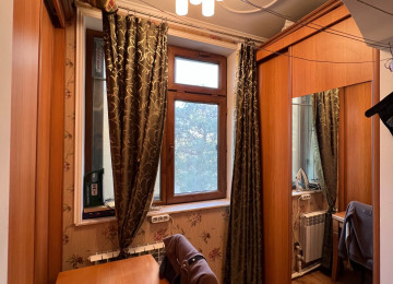 Yasamal rayon Bətbuat küçəsi Botanika bağın, 20 Nömrəli