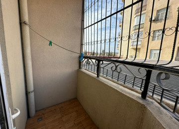 Satılır..!! Zabrat-Mehemmedli yolu üzerinde Araz marketle