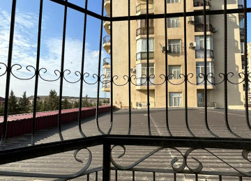 Satılır..!! Zabrat-Mehemmedli yolu üzerinde Araz marketle