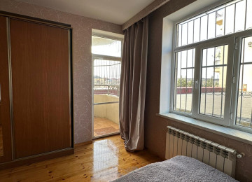 Satılır..!! Zabrat-Mehemmedli yolu üzerinde Araz marketle