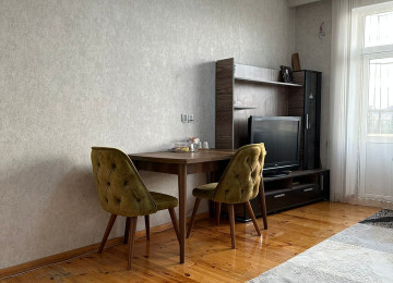 Satılır..!! Zabrat-Mehemmedli yolu üzerinde Araz marketle