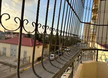 Satılır..!! Zabrat-Mehemmedli yolu üzerinde Araz marketle