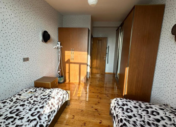 Satılır..!! Zabrat-Mehemmedli yolu üzerinde Araz marketle