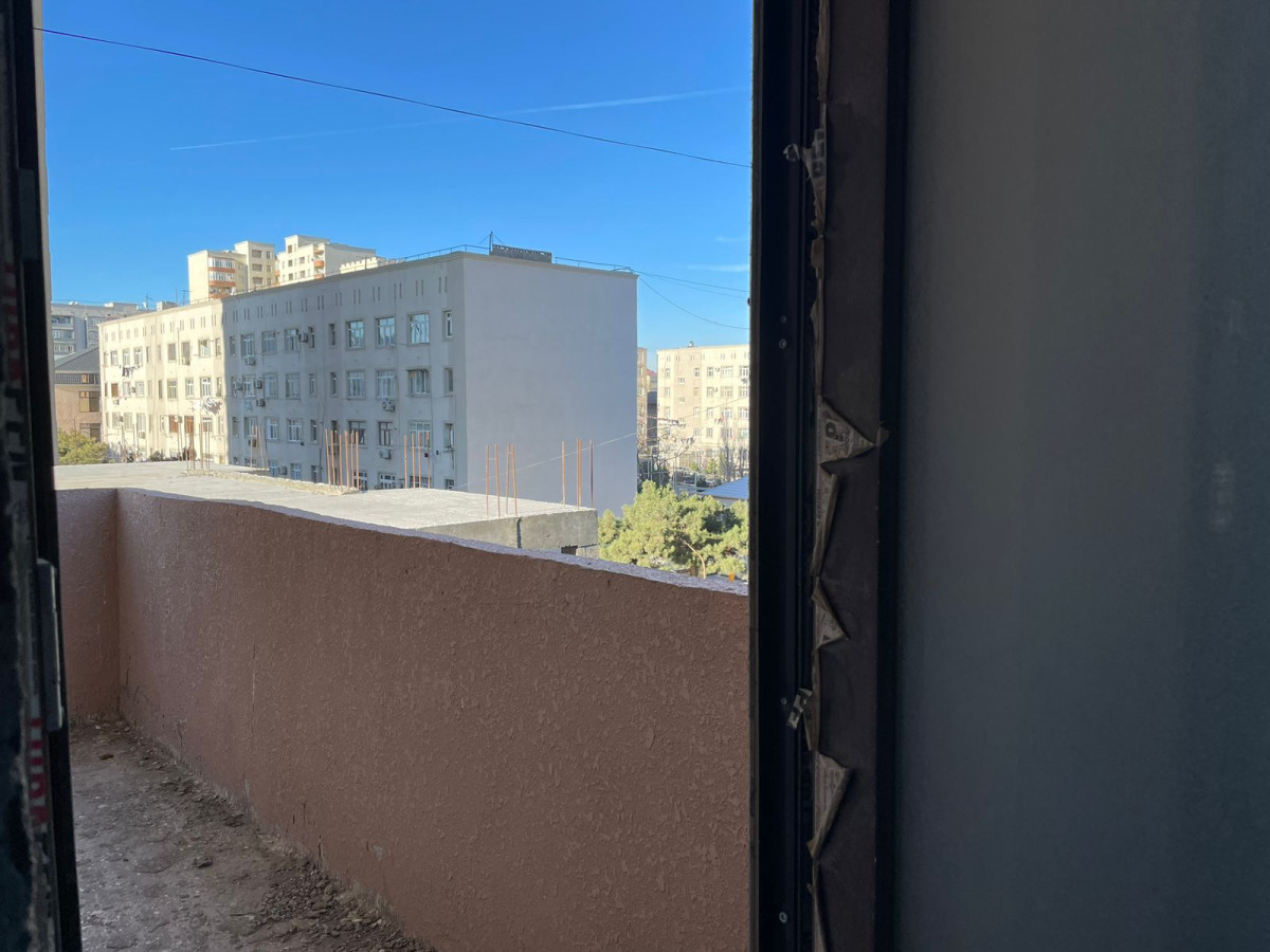 Badamdarda padmayak mənzil satılır Səbail rayonu, Badamdar qəsəbəsi, Yeni tikili kompleksdə 3