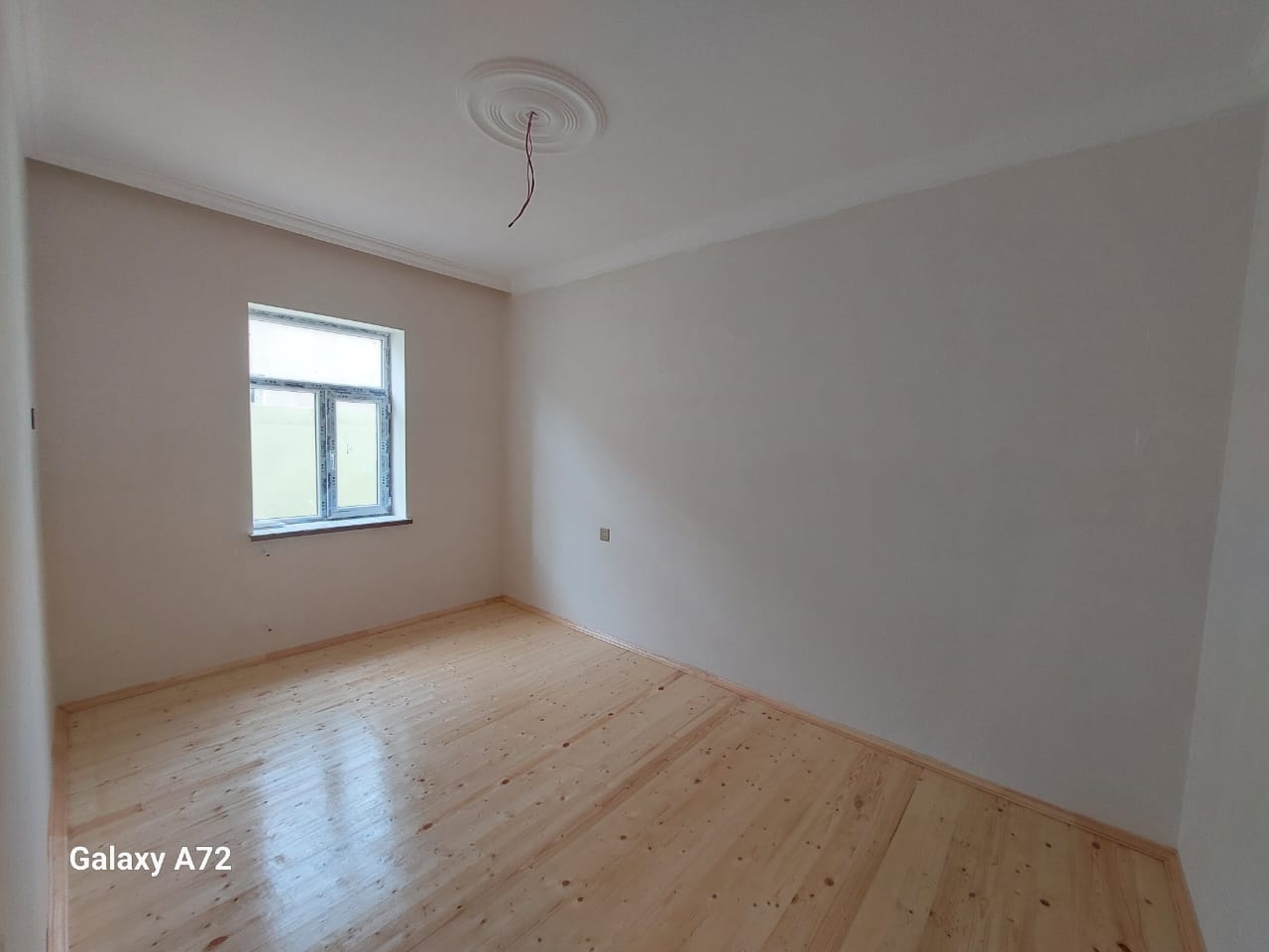 Binə həyət evi Xezer Rayonu Bine Qesebesi Ulvu Ticaret Merkeznin