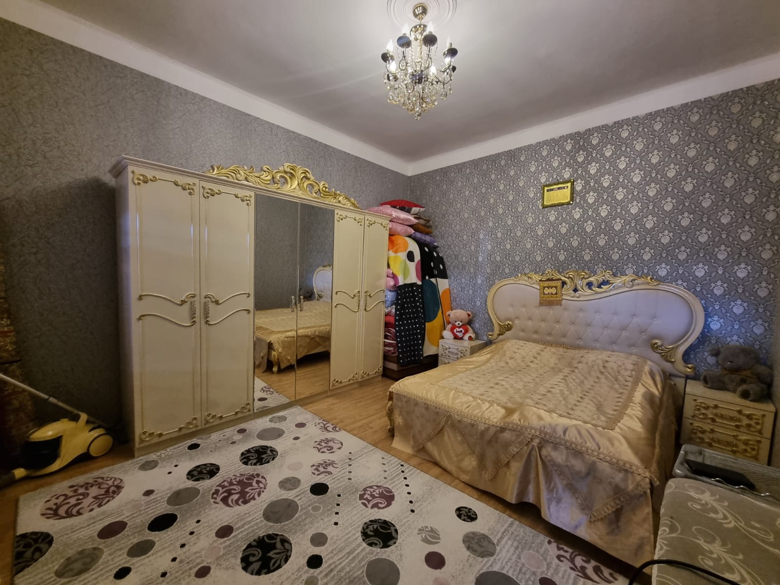 Zabrat 1 qesebesi Magistral yolun ustunde 4 sotda 110 kvm.3