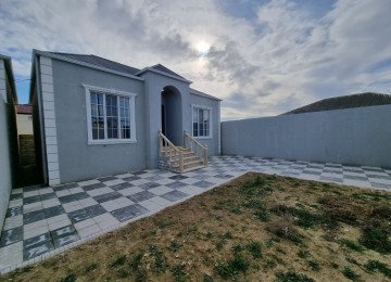 Mastaga qesebesinde Kirov kruqa yaxin,128 sayli mekteb