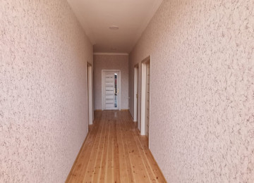 Zabrat dairesinden Mehemedliye geden esas şəhər yolundan