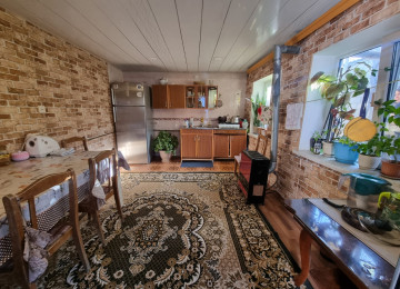 Zabrat 1 qesebesi Magistral yolun ustunde 4 sotda 110 kvm.3