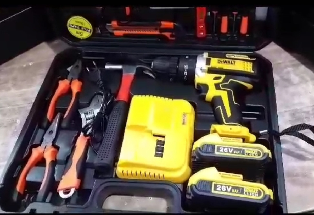 Şurupavyort Dewalt Dewalt firmasının 26 wattlıq litium ion daşla təchiz