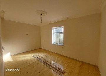 Bine Qesebesi Mescid Yolunda 1.6 Sotun icinde 7 Daw Kursulu