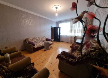 Ramani qes.merkezde marsruta 100 metr 3 sotda 135kvm.sahesi