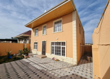 EV ÖZU UCUN TİKİLİB,EVİN İCİNDE ORTA DİVARLAR 40