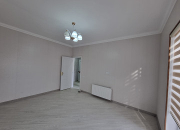 Ramani qes.merkezde ,bahali evlerin ehatesinde marsruta 100