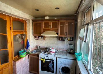 Nizami rayonu Qara Qarayev prospekti Neftciler metrosundan