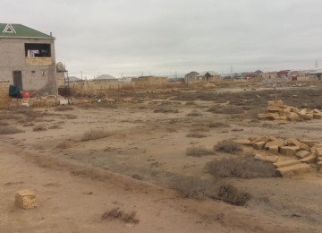 Yasilderede 6 sot torpaq satilir. Torpaq 39 nomreli avtobus