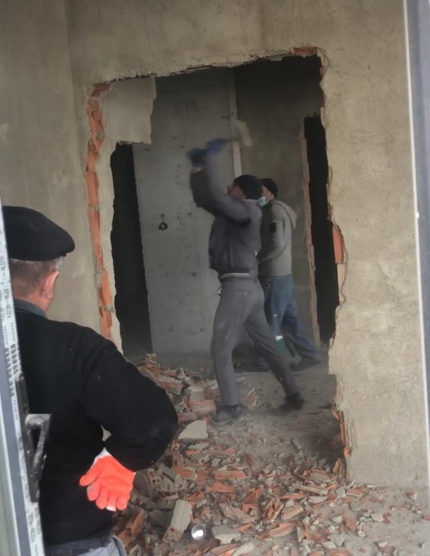 Sokuntu temir beton isleri yuksek keyfiyyetle Hər növ söküntü,tikinti işlərilə bərabər,qazıntı